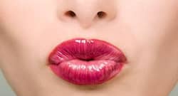 Makeup hygiene - How to safely test beauty samples?