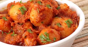 Healthy vegetarian recipe - Laal Aloo Bhari