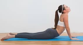 दिल को स्वस्थ रखने के लिए रोजाना करें ये 5 सरल योगासन