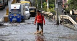 Mumbai flood - Take antibiotics immediately if you walked through flood waters, says BMC