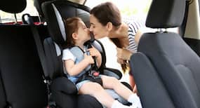 10 safety rules to follow while travelling with your toddler