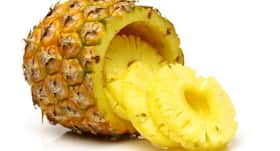 Want a glowing skin and lustrous hair? Eat pineapple