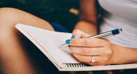 Expressive writing से आपको मिलती है इन 5 गंभीर समस्याओं से राहत Expressive writing से आपको मिलती है इन 5 गंभीर समस्याओं से राहत