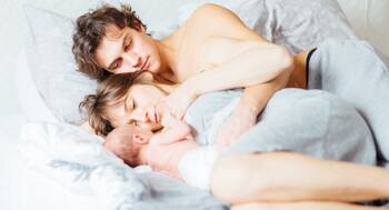 Beautiful pictures depicting the bond between mother, father and child during breastfeeding