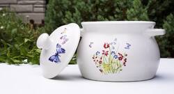 Here's why you should cook in porcelain utensils