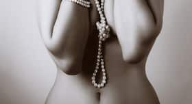 6 yoga poses to help you look good naked!