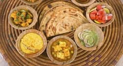 अच्छे digestion के लिए दावत या पार्टी से पहले करें ये योगासन