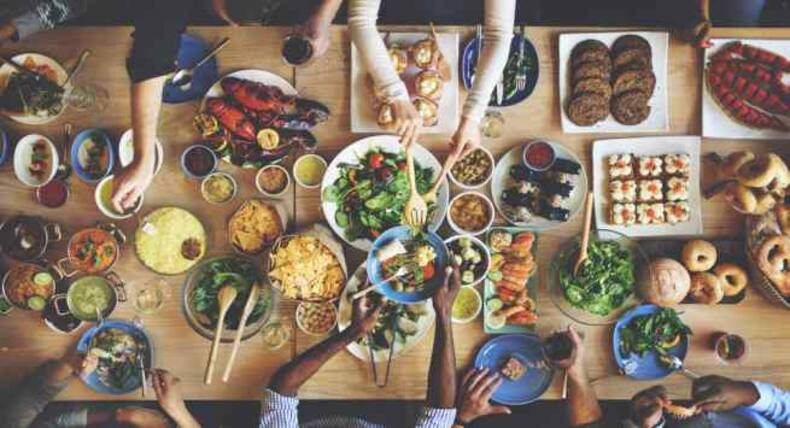 Christmas gift ideas: Here's what you can give your foodie, health-freak girlfriend