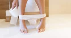 How long should  you sit to poop?