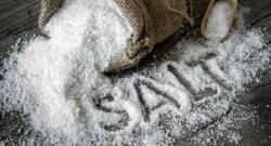 4 signs you are eating too much salt