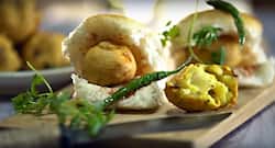 Chef Ranveer Brar’s 15-minute quick evening snack recipe: Cheese vada pav