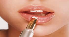 10 natural ways to get rid of dark or discoloured lips