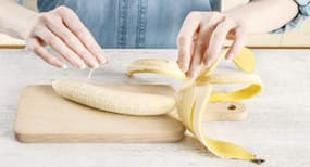How to use banana peel for warts, bites and bruises