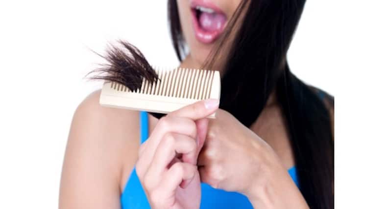 Tips to detangle both straight and curly hair easily