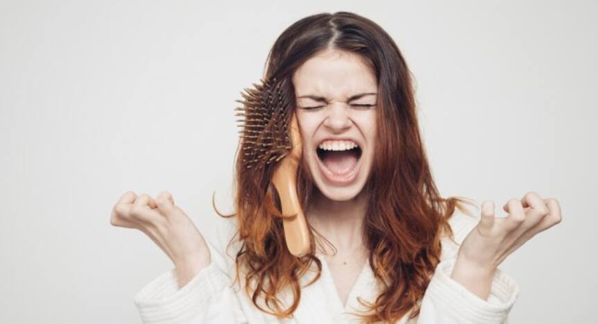 Tips to detangle both straight and curly hair easily | TheHealthSite.com