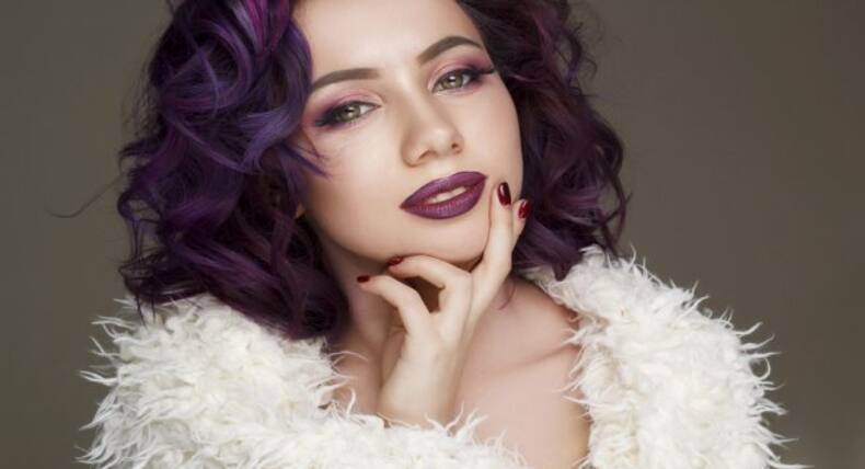 Lisa Haydon gets her hair coloured platinum grey! Here are some offbeat hair colour ideas for you