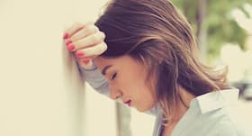 6 लक्षण जो बताते हैं कि आपको Nervous Breakdown है!