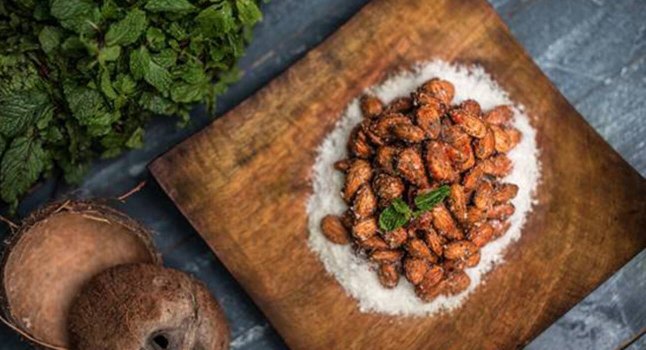 शाम को नाश्ते में खाएं बादाम से बने यह 3 हेल्दी स्नैक