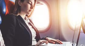 Expert skin care tips for long flights
