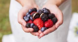 A pre-wedding meal plan to help you de-bloat and get your glow on!