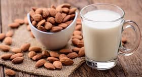 How to make all-natural, preservative-free almond milk at home