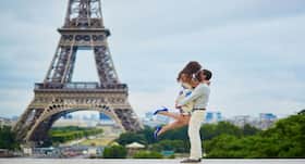 Makeup products every Indian bride must carry to her honeymoon