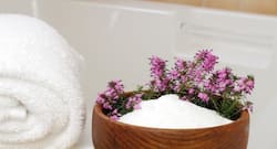 Try Epsom salt bath to get relief from period cramps