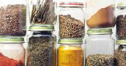 Store food only in glass and stainless steel jars. Here's why!