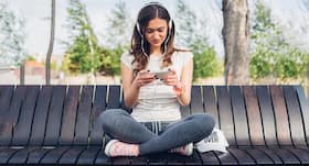Suffer from 'technology posture'? Here are 3 changes you need to make in 2018 while using gadgets