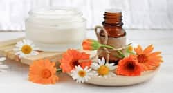 Essential oils for moisturising dry skin
