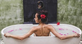 4 simple ways to have the most amazing bath of your life