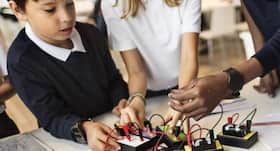Want smarter kids make them study physics