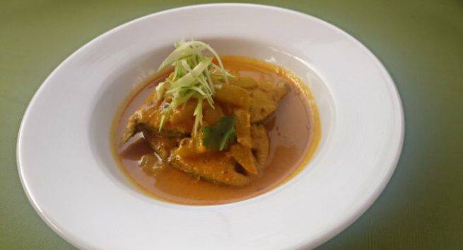 Kacche Aam ka Mahi (Novotel Imagica Khopoli)