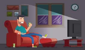 How to stay fit while watching IPL matches on TV
