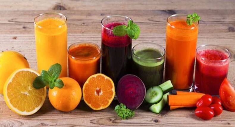 हेल्दी एंड ग्लोइंग स्किन के लिए डाइट में शामिल करें ये 5 जूस