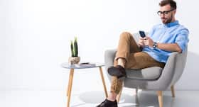 Here is how your smartphones and laptops are ruining your look!