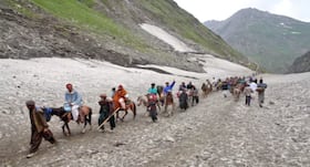 अमरनाथ यात्रा के दौरान अपनाएं येे टिप्स, तो फिट रहेंगे आप अमरनाथ यात्रा के दौरान अपनाएं येे टिप्स, तो फिट रहेंगे आप