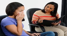 5 टिप्स जो कॉलेज लाइफ स्ट्रेस का सामना करने में करेंगी बच्चों की मदद 5 टिप्स जो कॉलेज लाइफ स्ट्रेस का सामना करने में करेंगी बच्चों की मदद