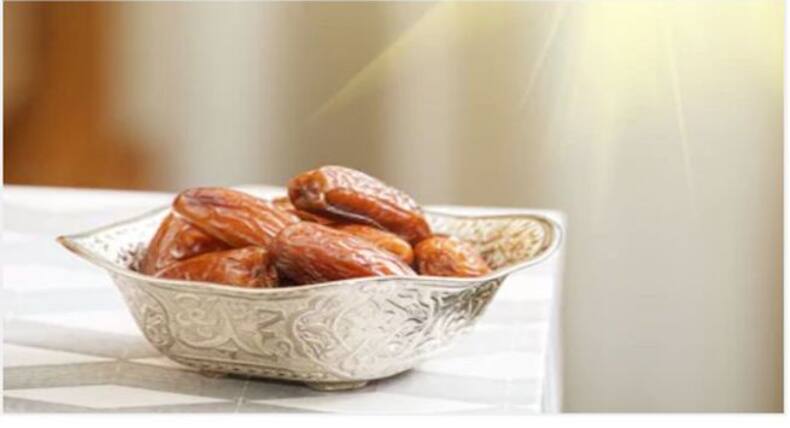 Date Benefits : सर्दी के मौसम में जरूर खाएं छुहारा, कई फायदों से है भरपूर