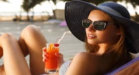हेल्दी एंड ग्लोइंग स्किन के लिए डाइट में शामिल करें ये 5 जूस
