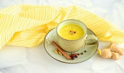 5 reasons why Indians drink turmeric milk