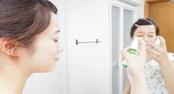 Arm up against acne with green tea facial mist