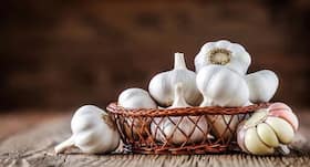 Here is how garlic can help in dealing with vaginal itching