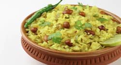 सबसे हेल्दी ब्रेकफास्ट होता है पोहा, जानें इसके 6 फायदे