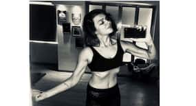 Yoga lover Aashka Goradia is stealing our hearts with her perfect physique