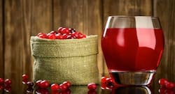 क्रेनबेरी जूस है इन्फेक्शन का दुश्मन, जानें इसके 4 फायदे