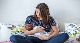 Study finds smoking can affect breastfeeding habits Study finds smoking can affect breastfeeding habits