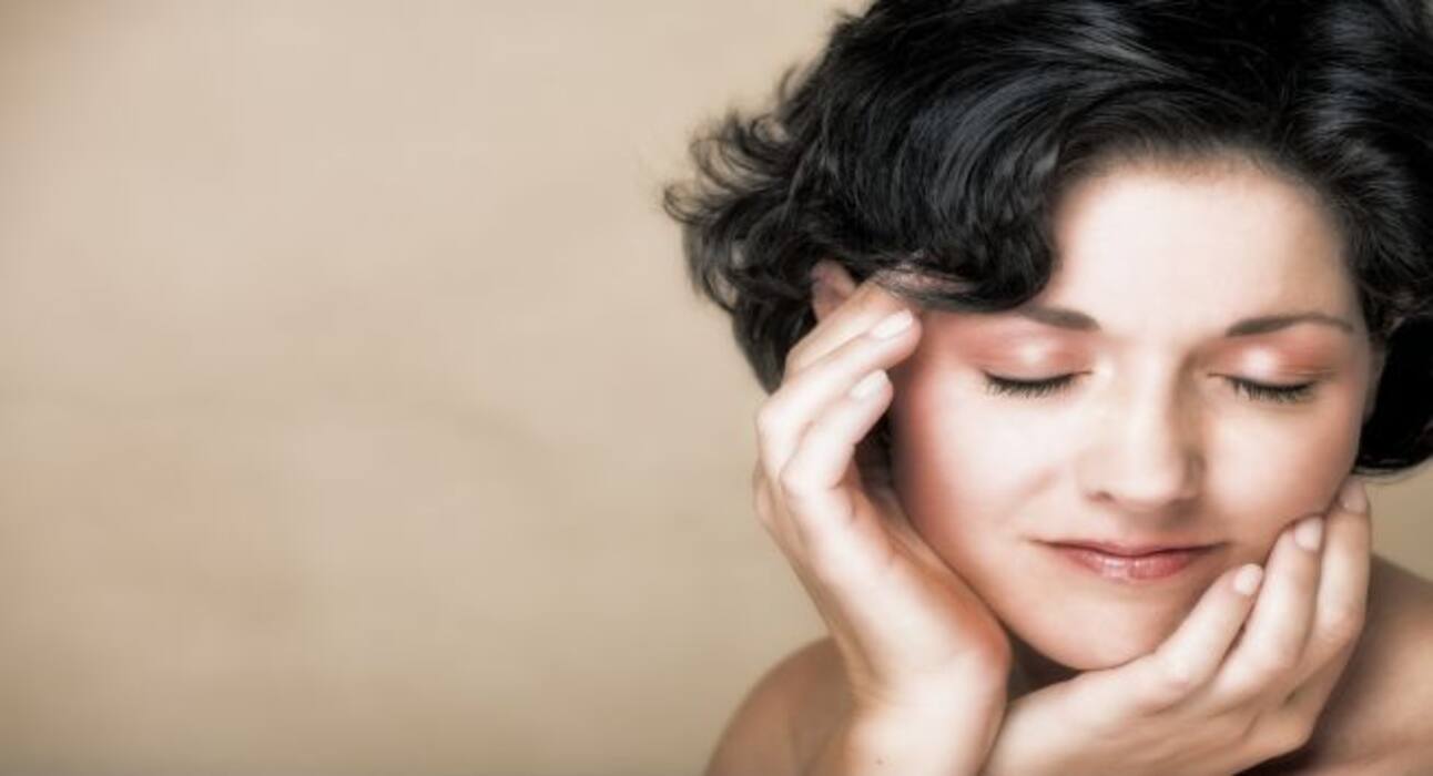 6 ways facial oils help your skin