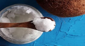 हार्वर्ड प्रोफेसर के अनुसार नारियल तेल सेहत के लिए है 'जहर'