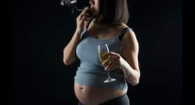 Know how smoking harms your unborn baby